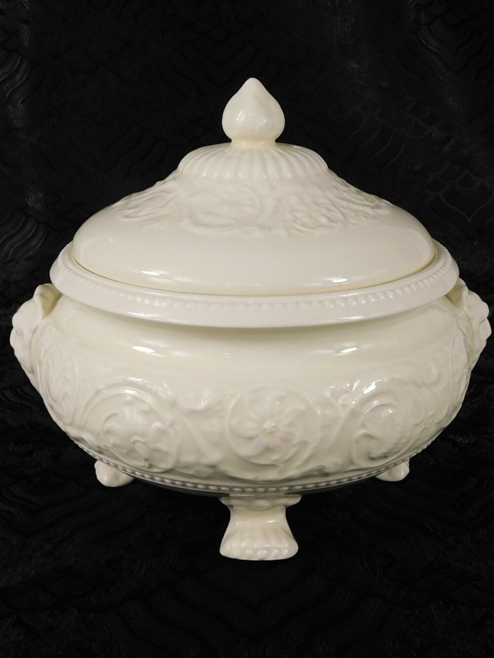 Wedgwood Patrician Footed Tureen with Face # 27549